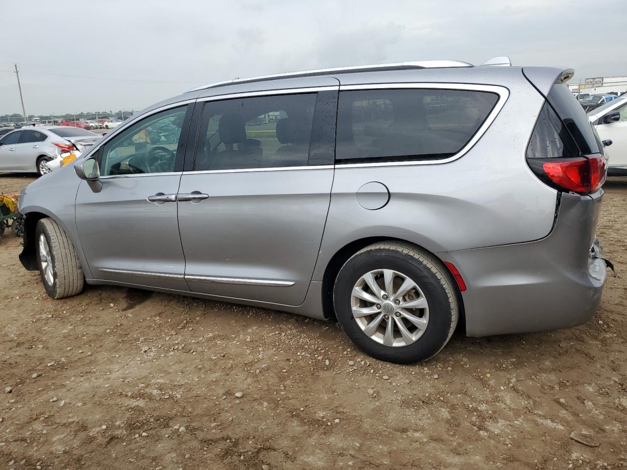 2018 Chrysler Pacifica Touring L Plus vin: 2C4RC1EG9JR247793