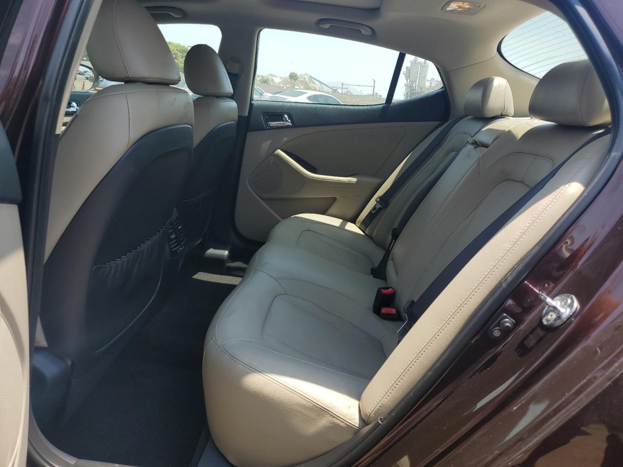 KNAGN4A68B5159698 2011 Kia Optima Ex