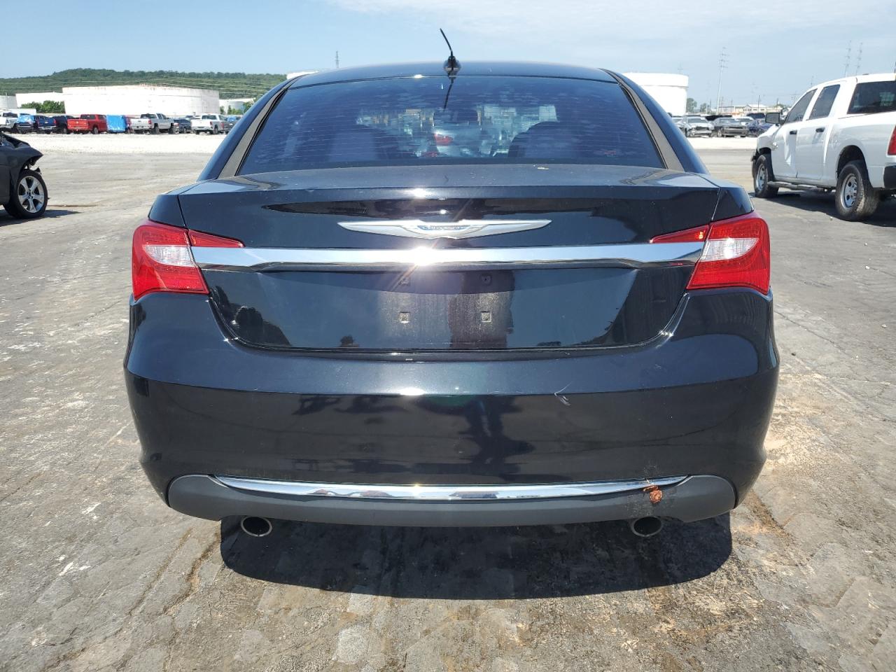 2012 Chrysler 200 Limited vin: 1C3CCBCG0CN198132