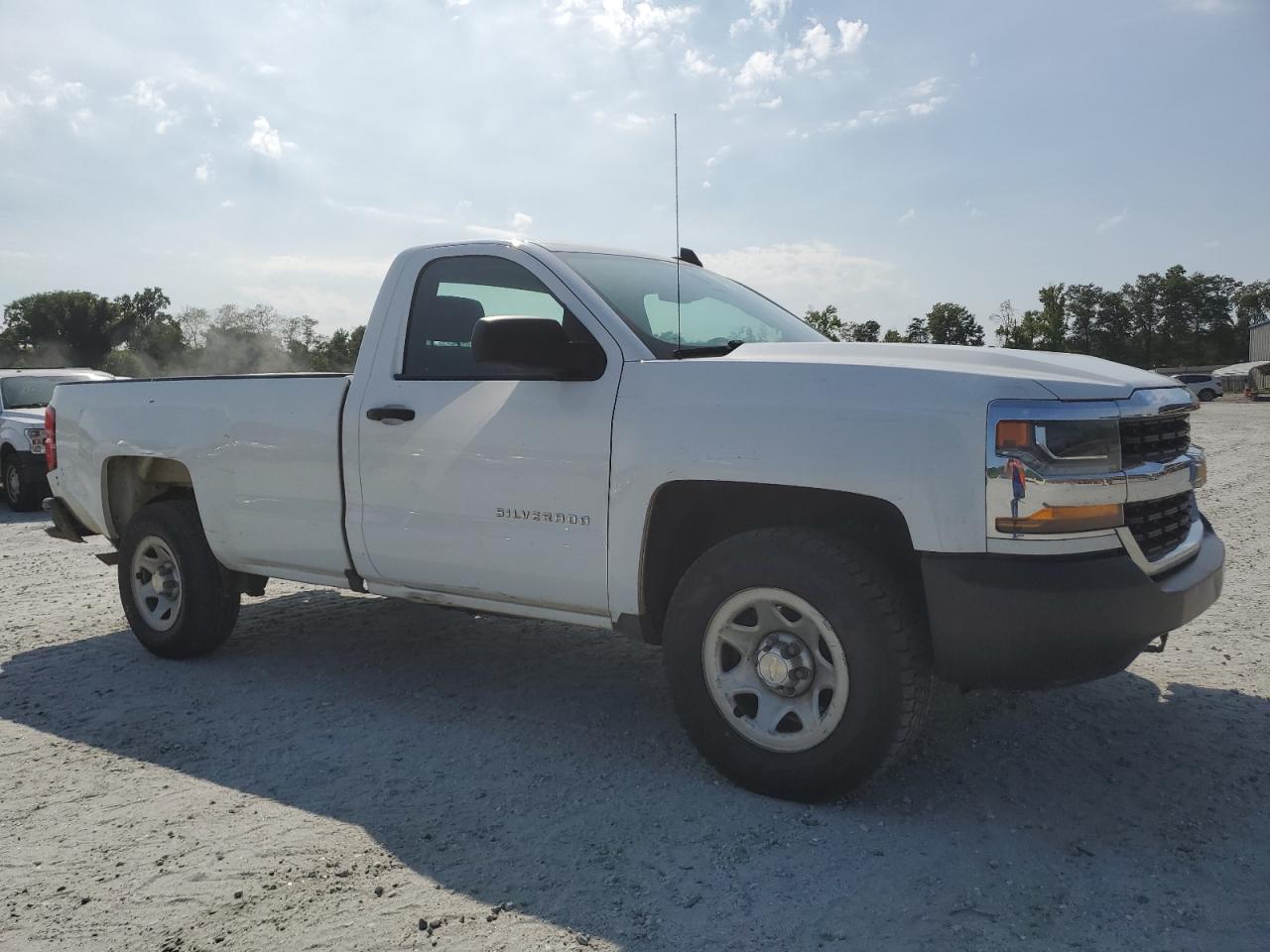 2018 Chevrolet Silverado C1500 vin: 1GCNCNEH9JZ237981