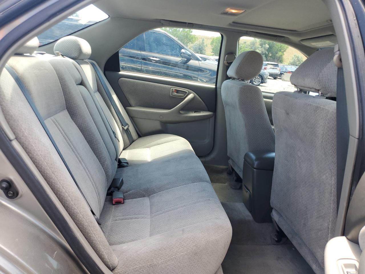 JT2BF28K6Y0255331 2000 Toyota Camry Le