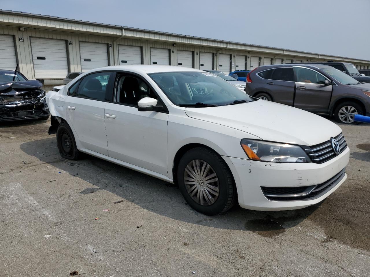 Lot #2756542740 2015 VOLKSWAGEN PASSAT S