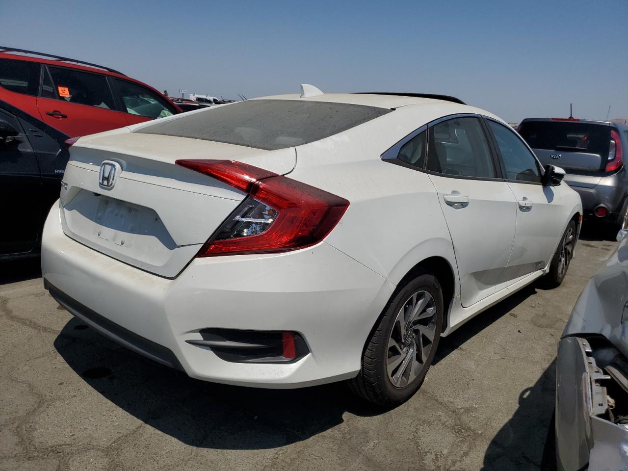 2HGFC2F77JH530367 2018 Honda Civic Ex