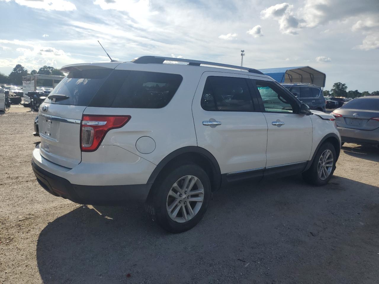 FORD EXPLORER XLT