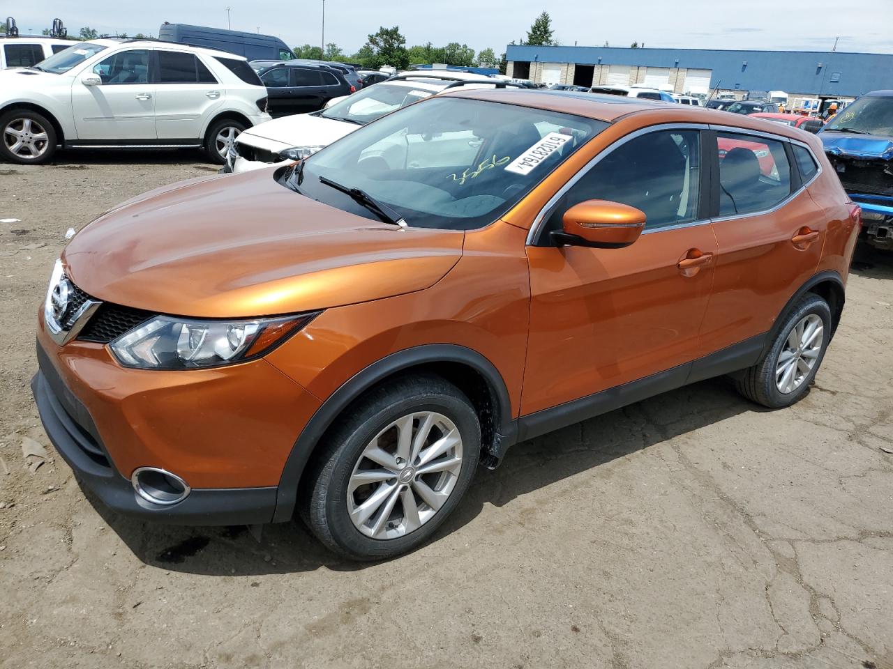 JN1BJ1CP1HW033556 2017 Nissan Rogue Sport S