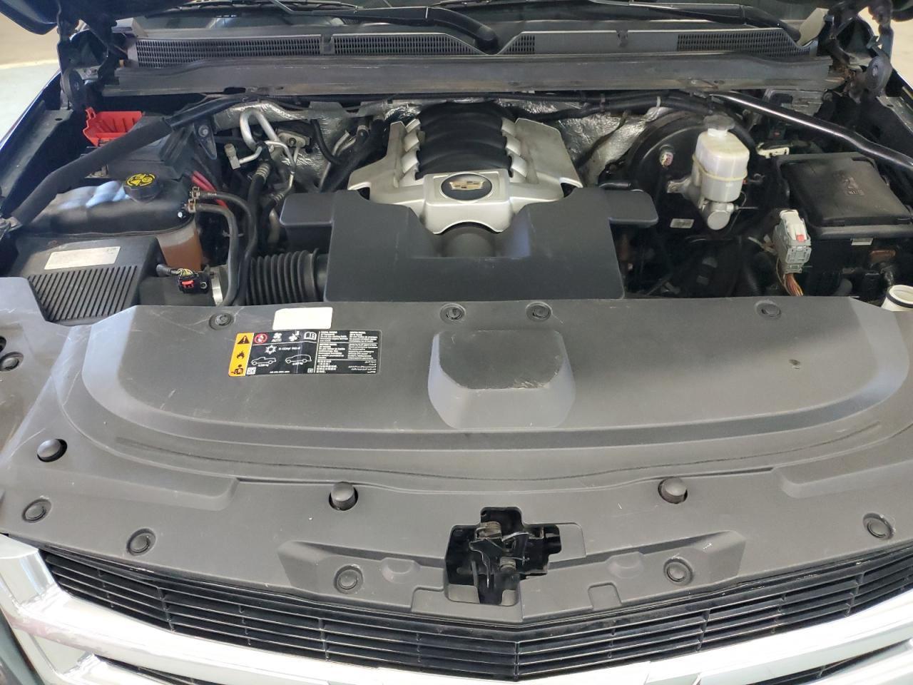 1GYS4JKJ0JR145085 2018 Cadillac Escalade Esv Premium Luxury