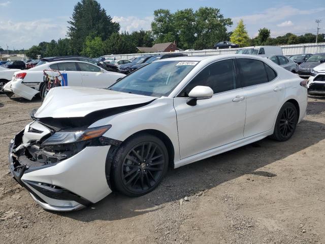 VIN 4T1K31AK2NU577369 2022 Toyota Camry, Xse no.1