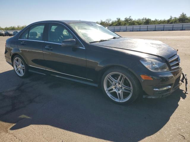 VIN WDDGF4HB9EG226035 2014 Mercedes-Benz C-Class, 250 no.4