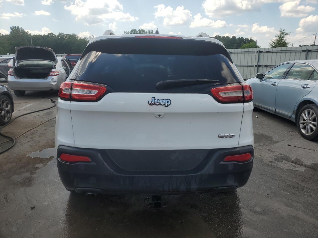 1C4PJLCB6FW790632 2015 Jeep Cherokee Latitude