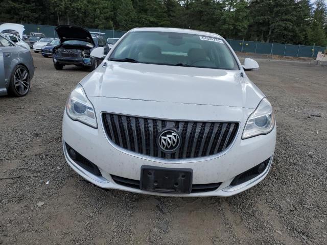 VIN 2G4GL5EX0H9185575 2017 Buick Regal, Sport Touring no.5