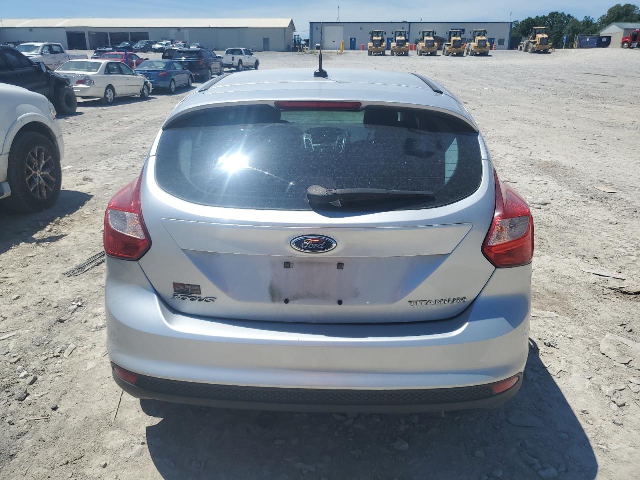 1FAHP3N21CL340907 2012 Ford Focus Titanium