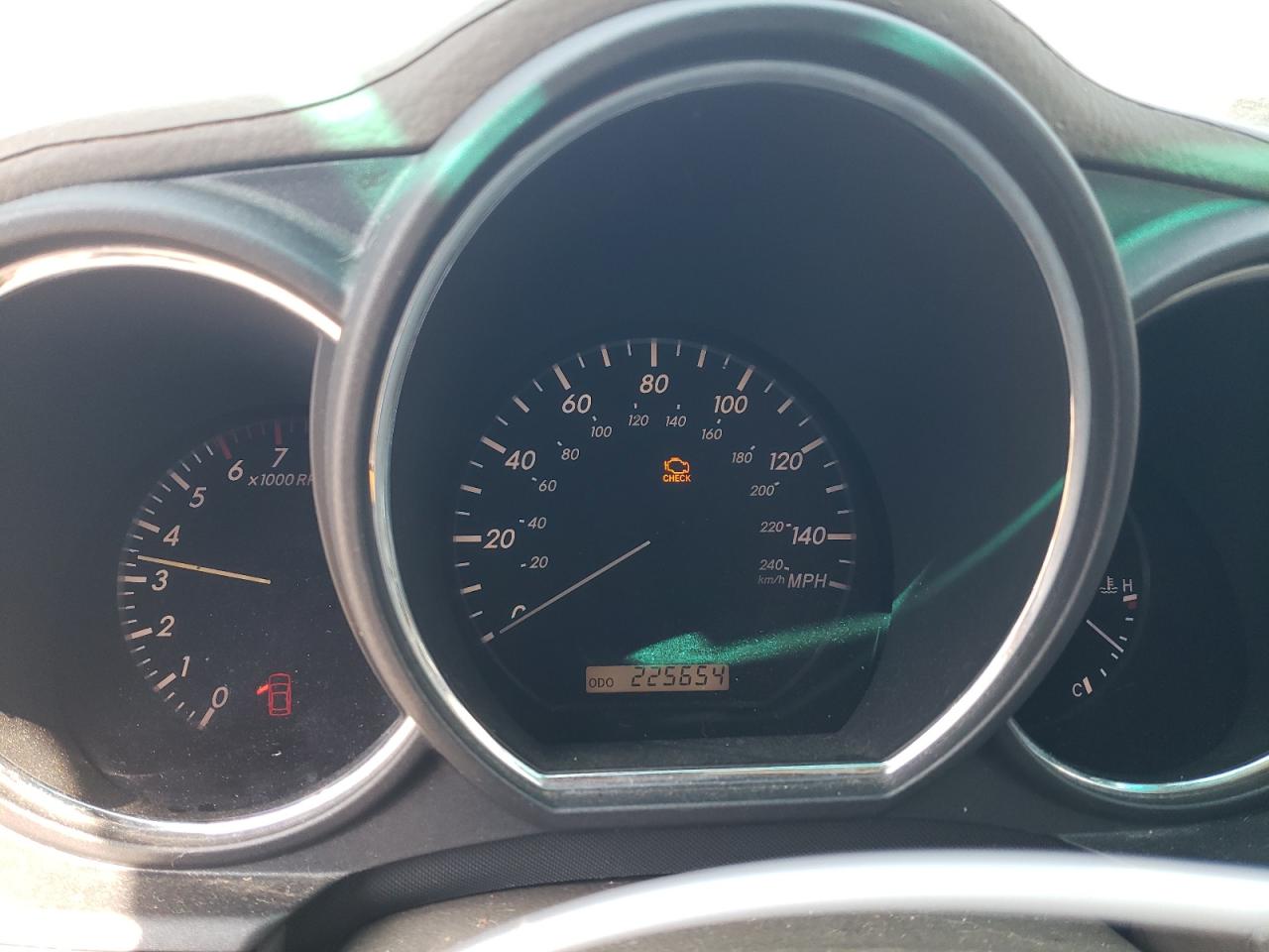 2T2GA31U95C019282 2005 Lexus Rx 330