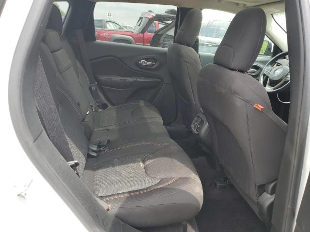 2017 Jeep Cherokee Latitude VIN: 1C4PJMCS0HW568290 Lot: 61226654