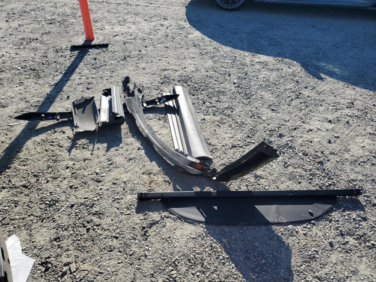 2T3WFREV7HW394573 2017 Toyota Rav4 Xle