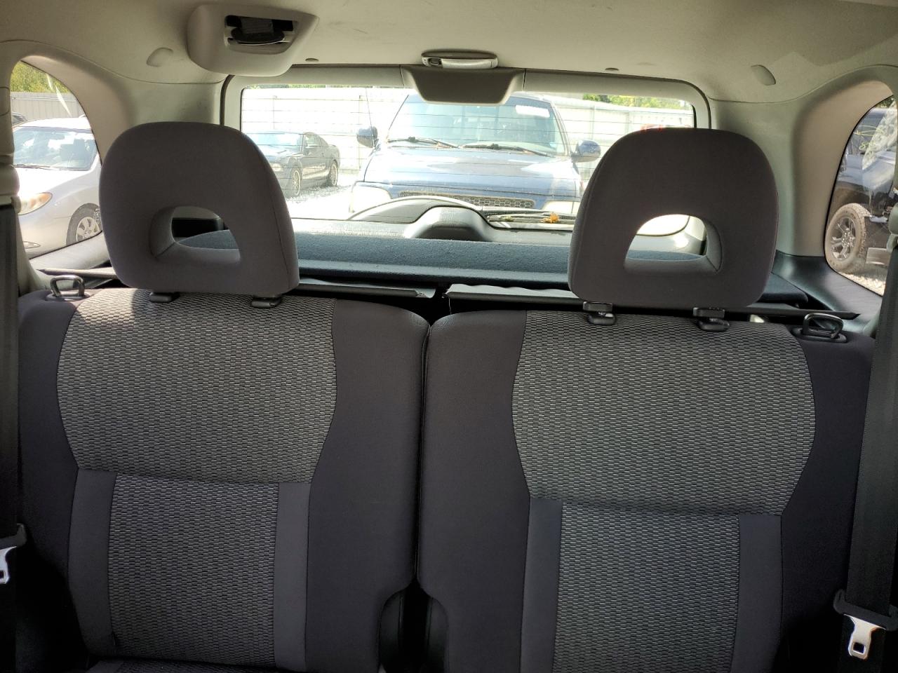 JTEGD20V740030138 2004 Toyota Rav4