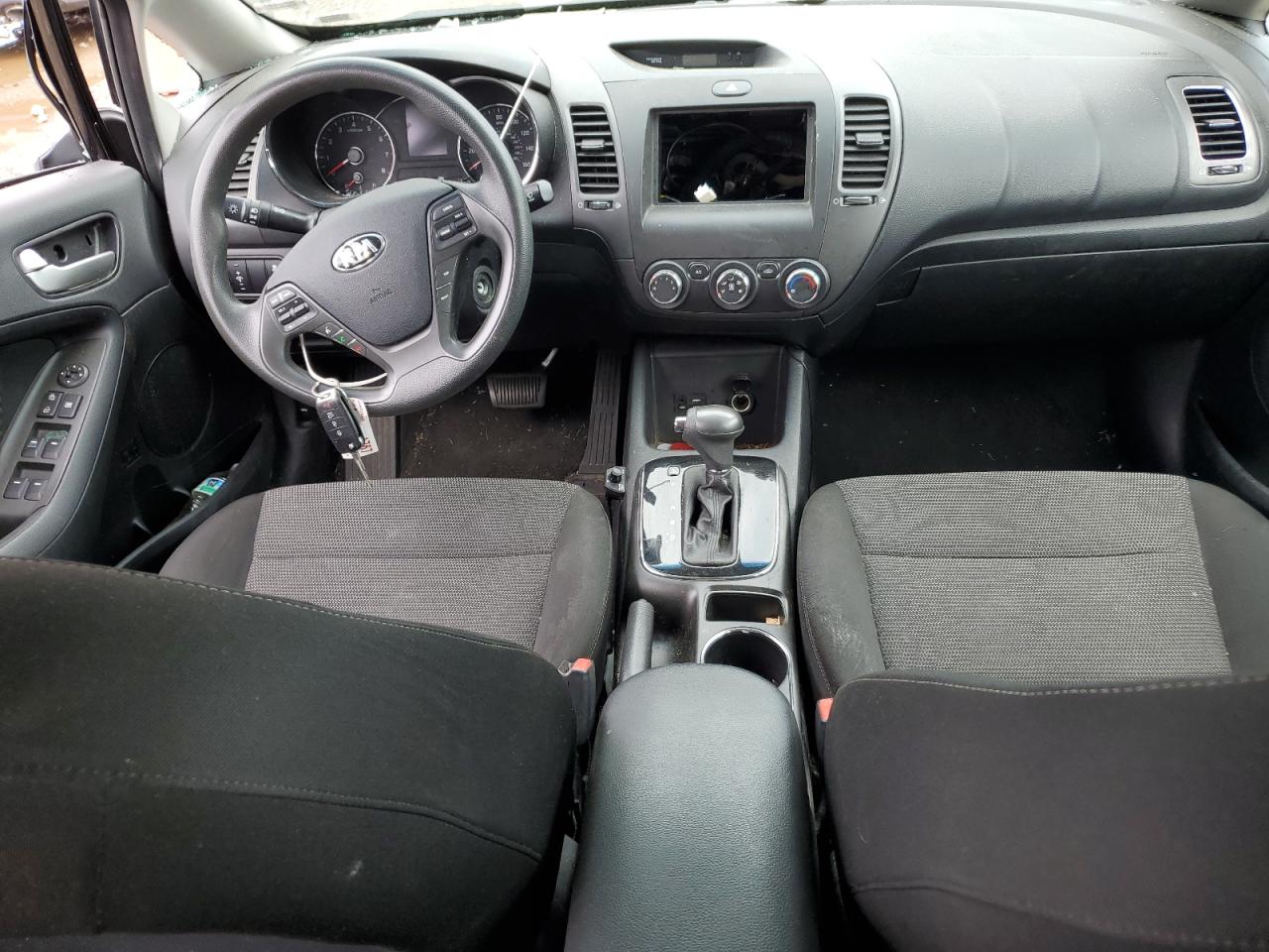 3KPFK4A75JE247708 2018 Kia Forte Lx