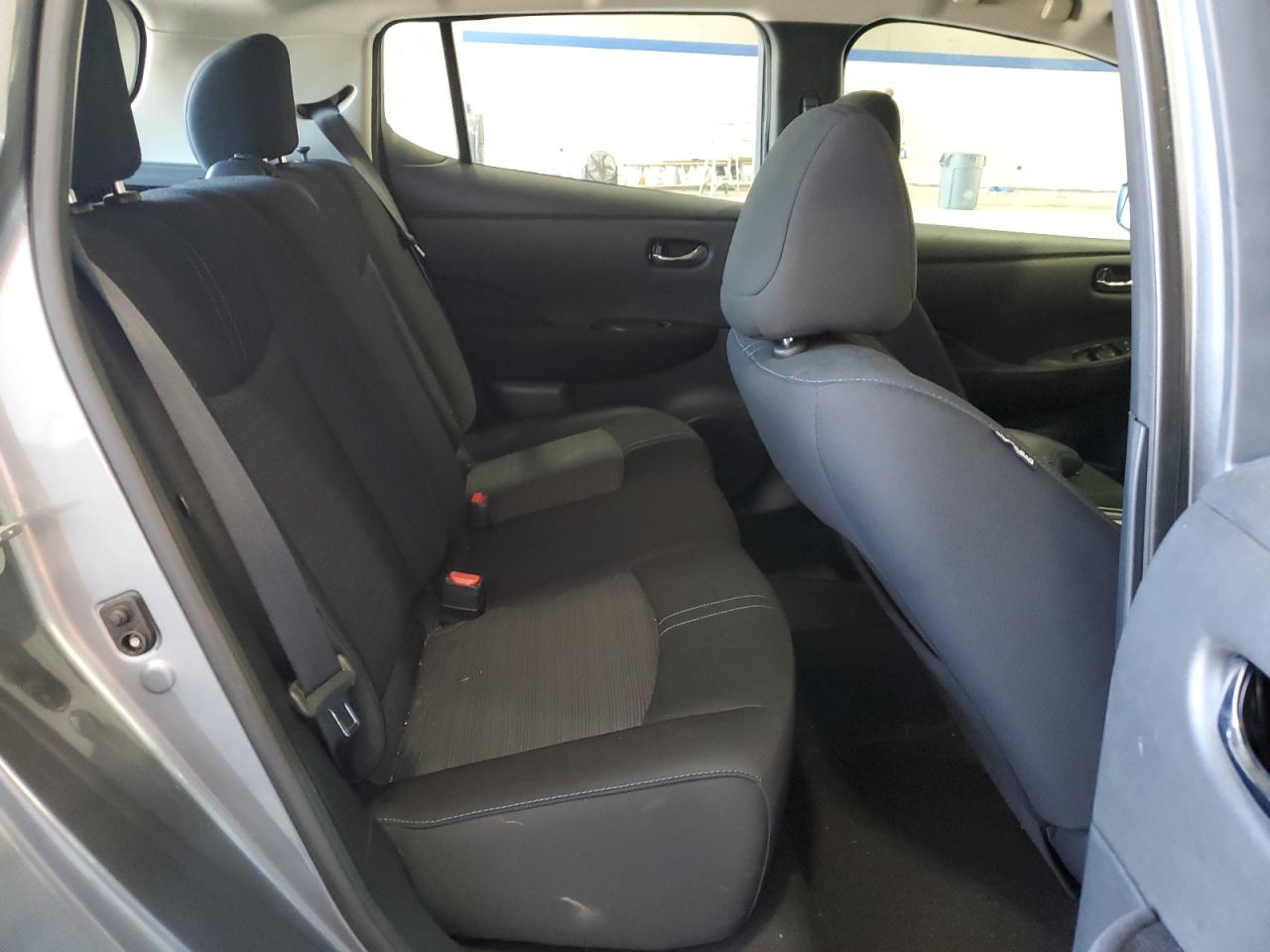 1N4AZ1CP8KC317556 2019 Nissan Leaf S