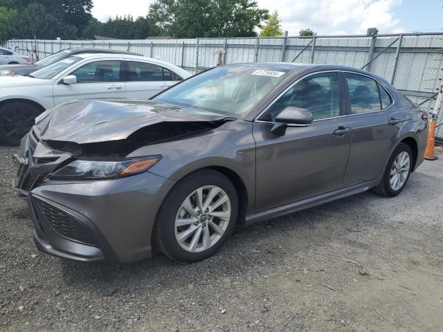 VIN 4T1G11AK5NU017213 2022 Toyota Camry, SE no.1