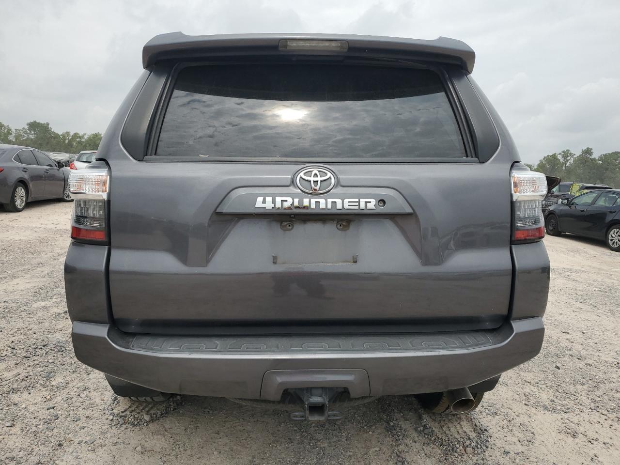 JTEZU5JR1H5148402 2017 Toyota 4Runner Sr5