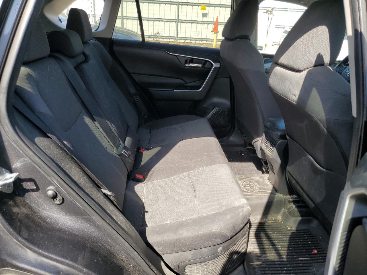 2T3RWRFV9LW067810 2020 Toyota Rav4 Xle