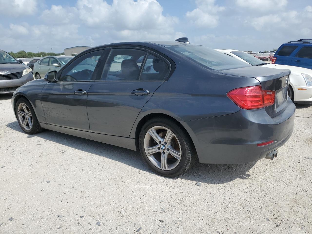 2013 BMW 328 I vin: WBA3A5C50DF355863