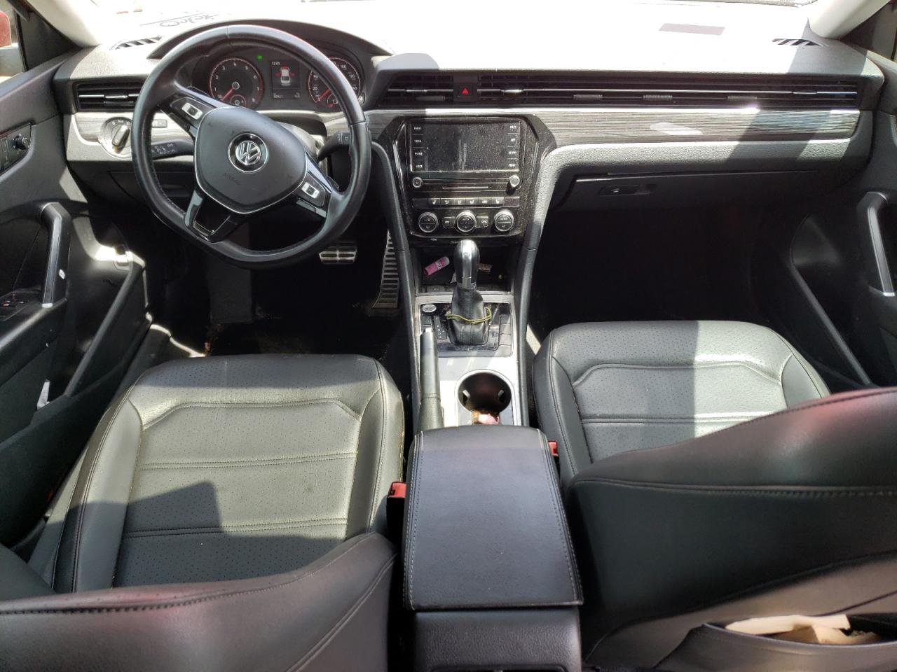 1VWMA7A36LC019944 2020 Volkswagen Passat R-Line