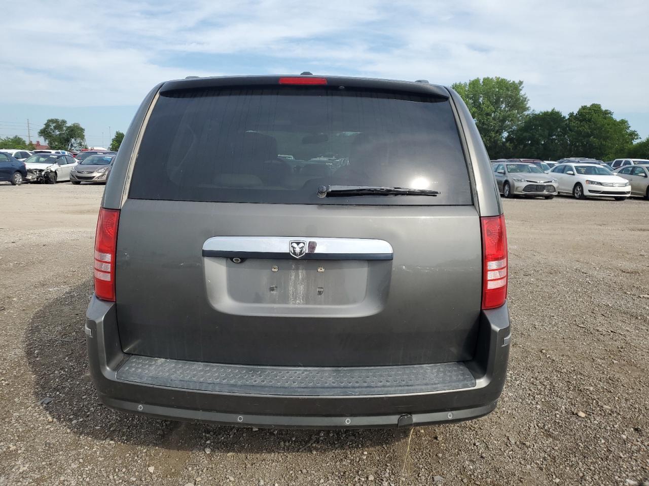 2A4RR7DXXAR357703 2010 Chrysler Town & Country Limited