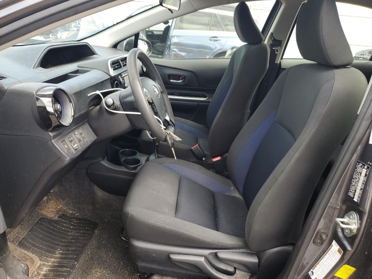 JTDKDTB39J1614322 2018 Toyota Prius C