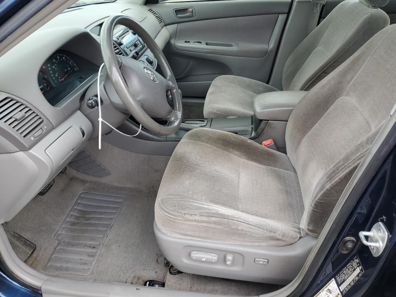 JTDBE32K940265841 2004 Toyota Camry Le