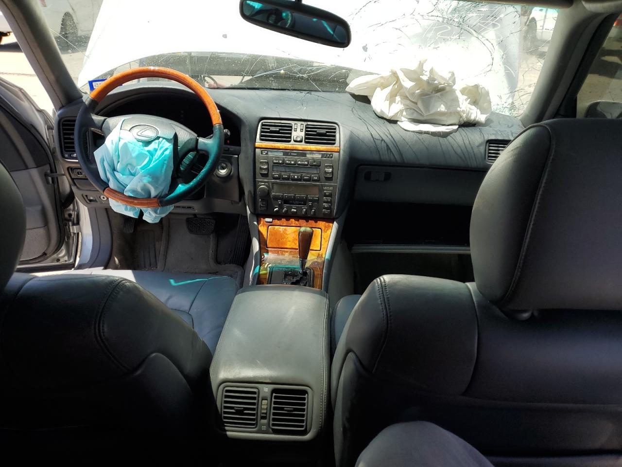 JT8BH28F9X0154818 1999 Lexus Ls 400