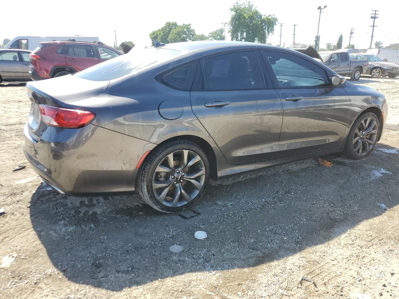 2015 Chrysler 200 S vin: 1C3CCCBB5FN668400