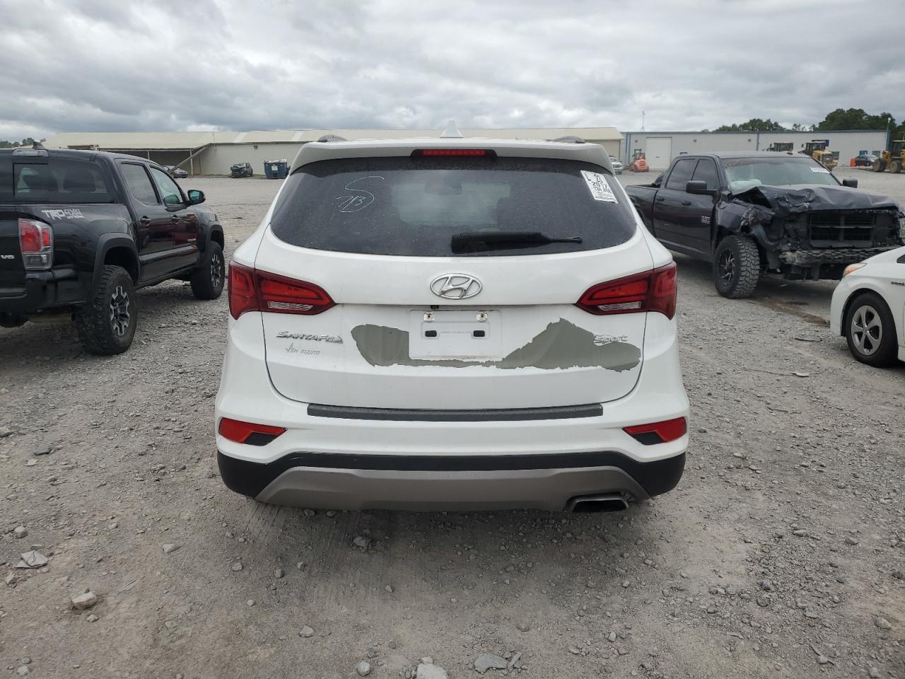 2017 Hyundai Santa Fe Sport vin: 5NMZU3LB3HH019535