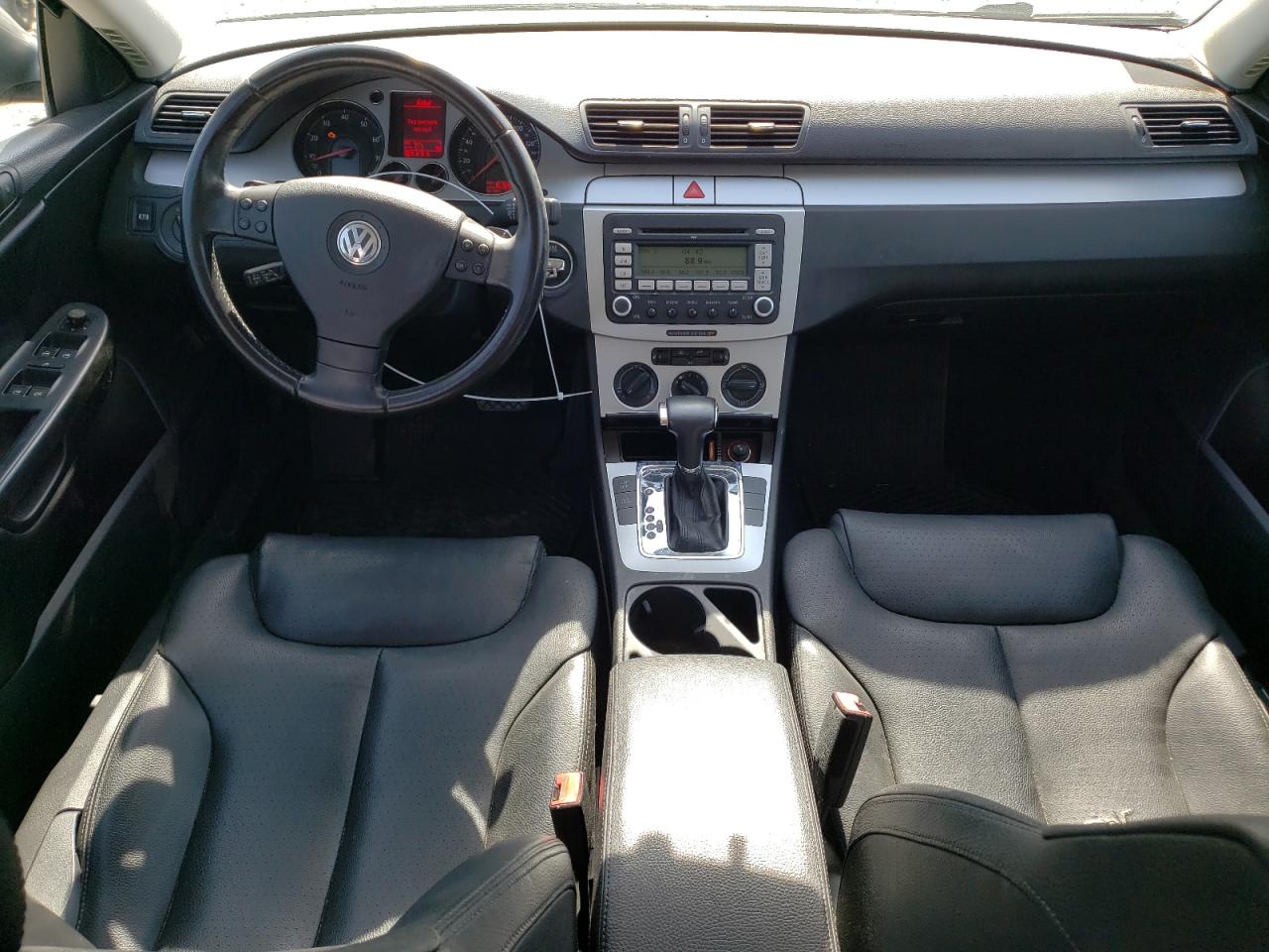 WVWAK73C98P044031 2008 Volkswagen Passat Komfort