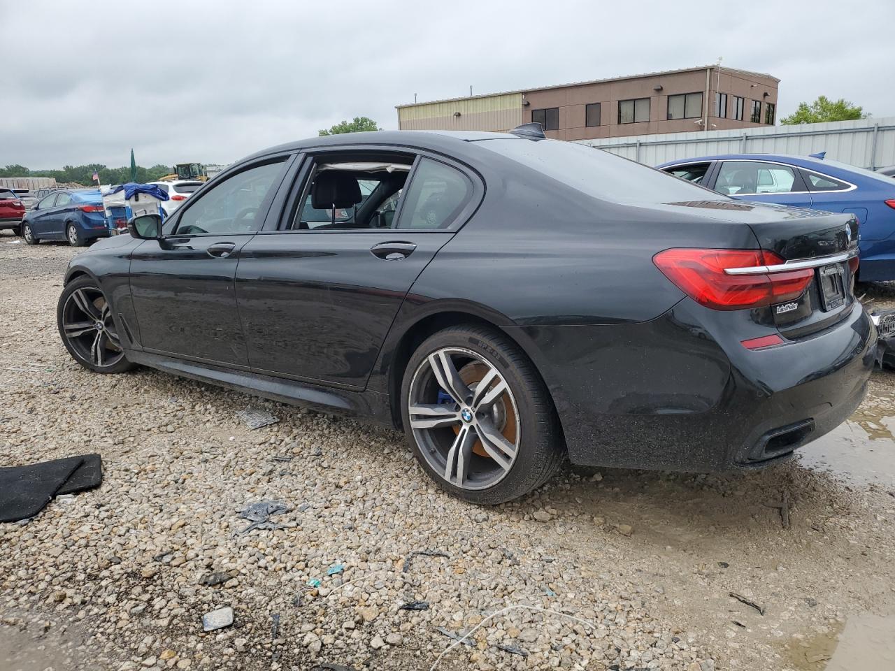 BMW 7 SERIES I