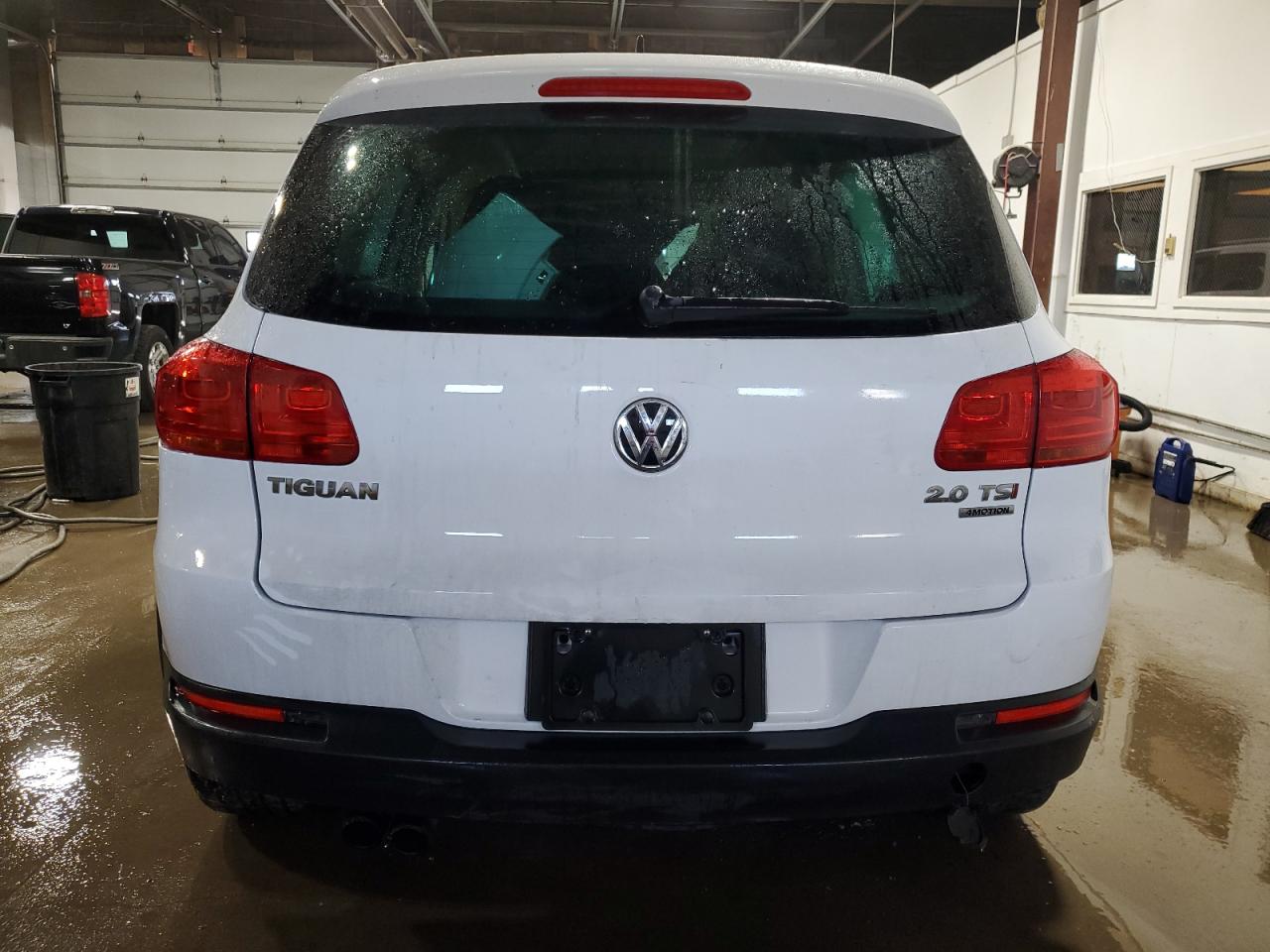 WVGBV7AX6CW604549 2012 Volkswagen Tiguan S