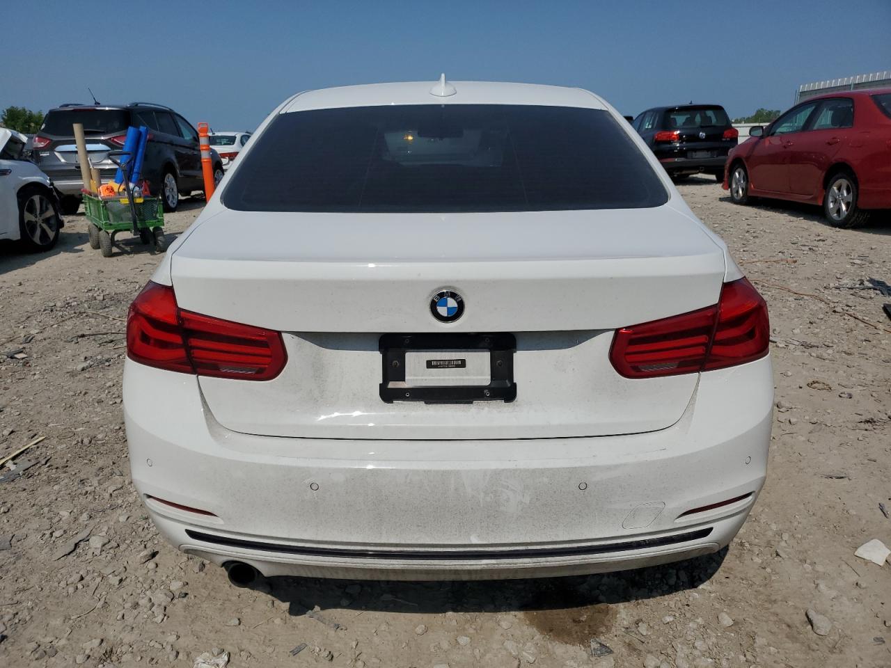 WBA8E5C38HK388938 2017 BMW 328 D