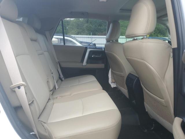 2020 TOYOTA 4RUNNER SR - JTEBU5JR2L5779573