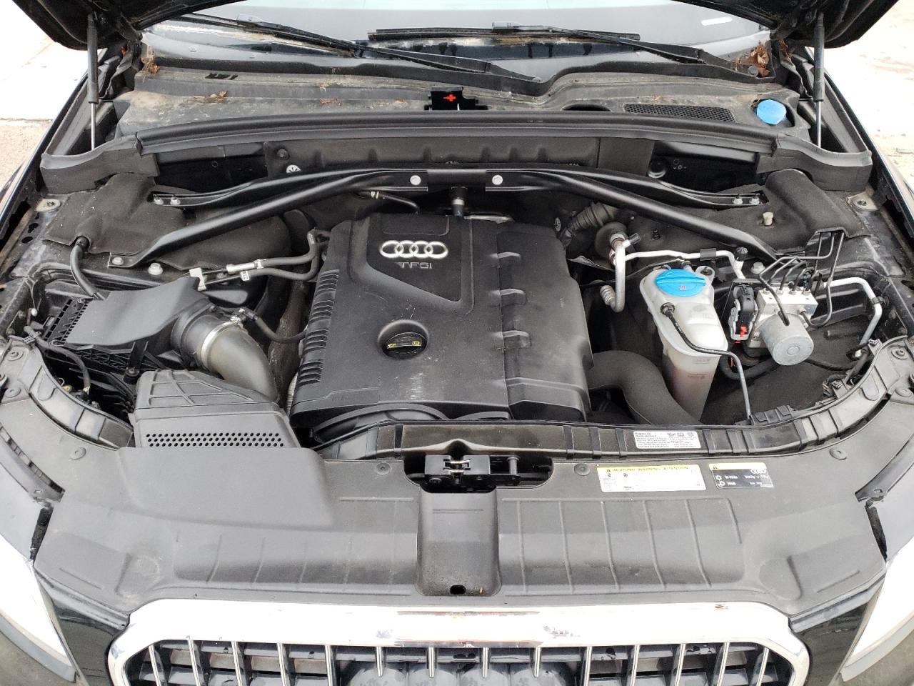 WA1CFAFP8FA077671 2015 Audi Q5 Premium