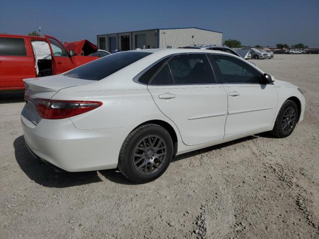 VIN 4T1BF1FK4GU139925 2016 Toyota Camry, LE no.3