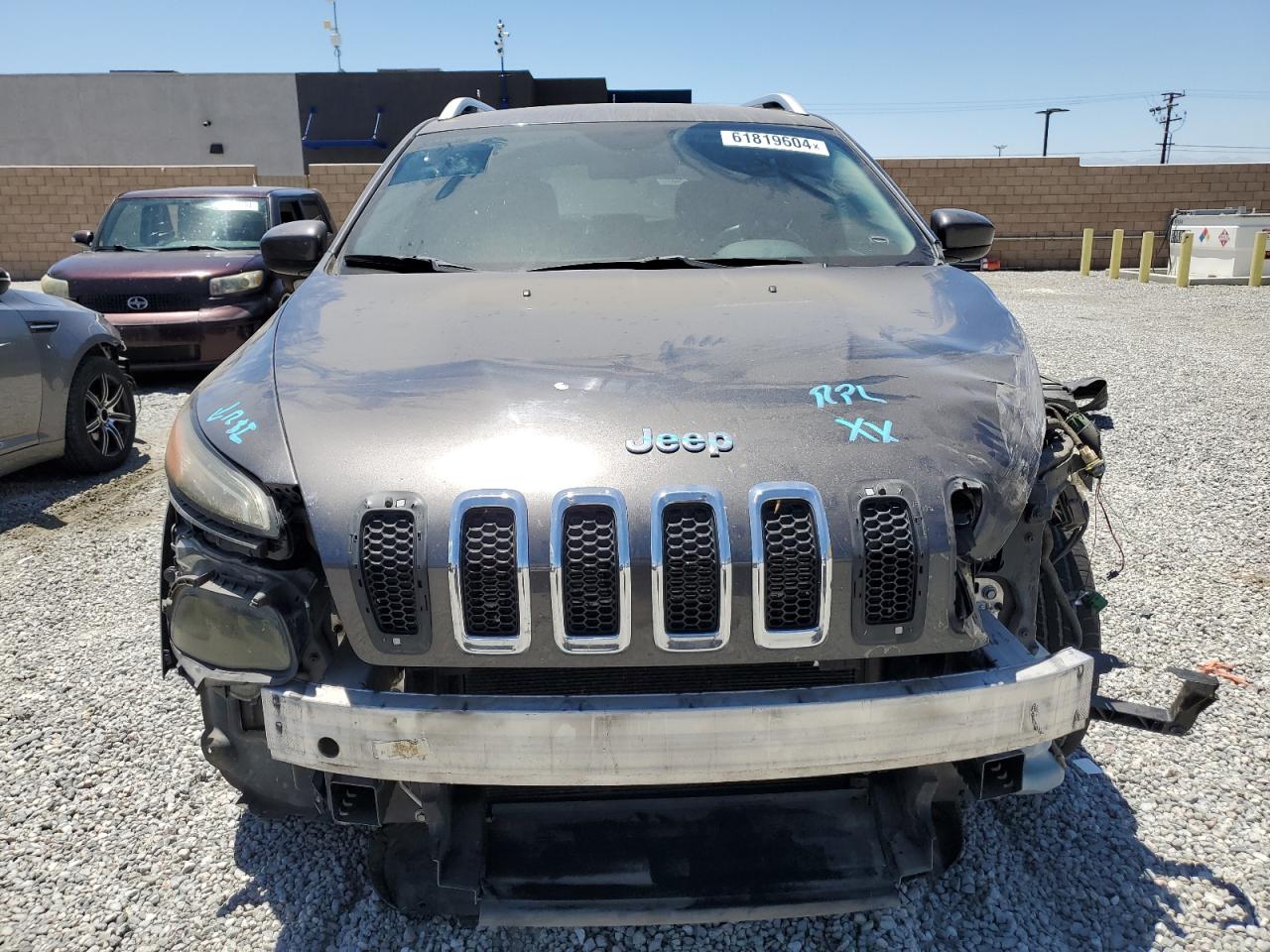 2015 Jeep Cherokee Latitude vin: 1C4PJLCB1FW663156