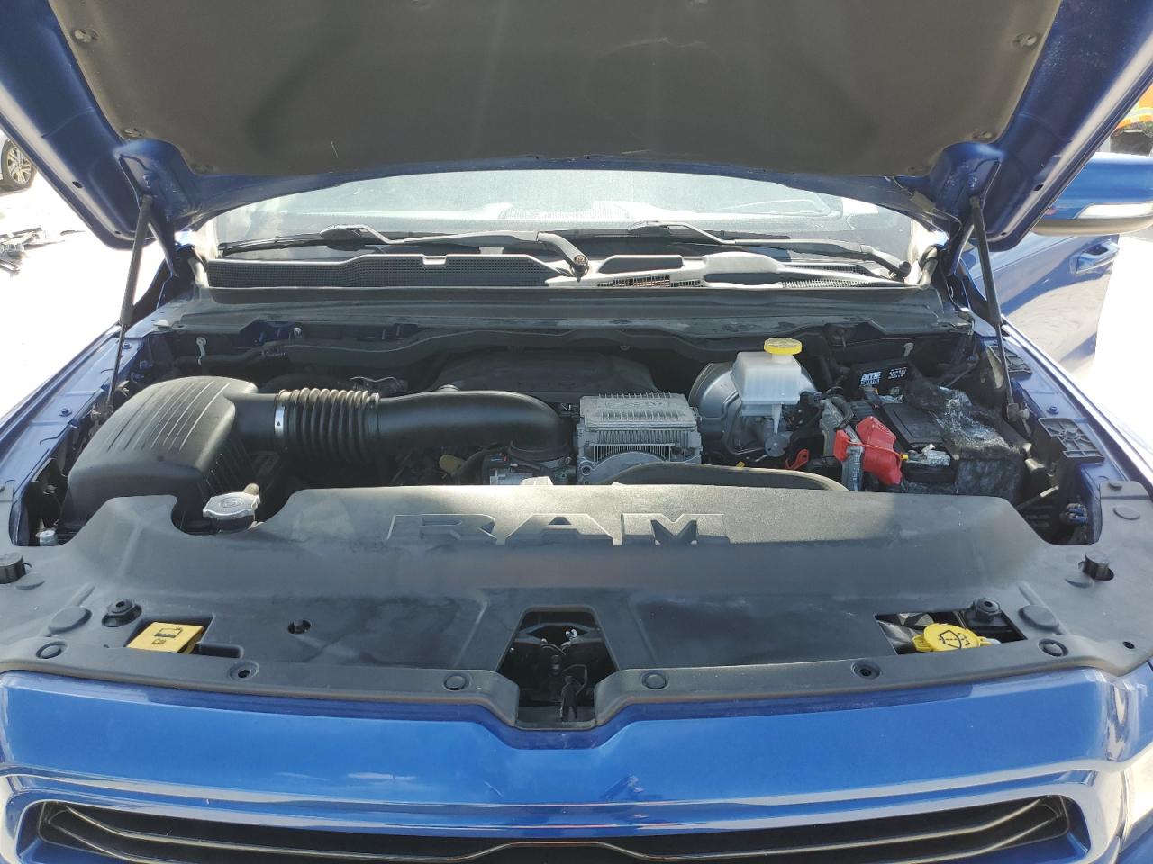 1C6SRFJT3KN605816 2019 Ram 1500 Laramie