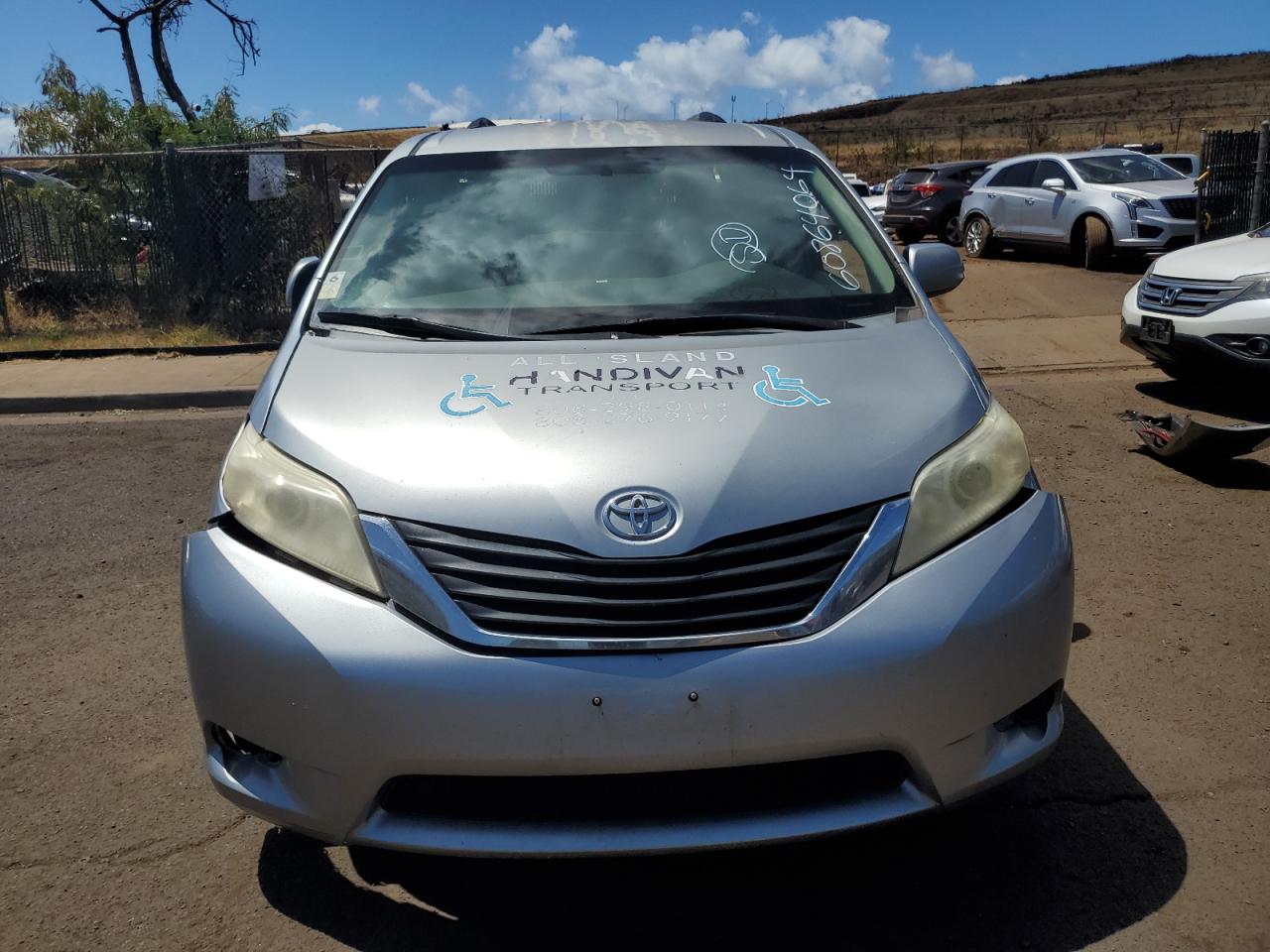 5TDKK3DC6BS125464 2011 Toyota Sienna Le