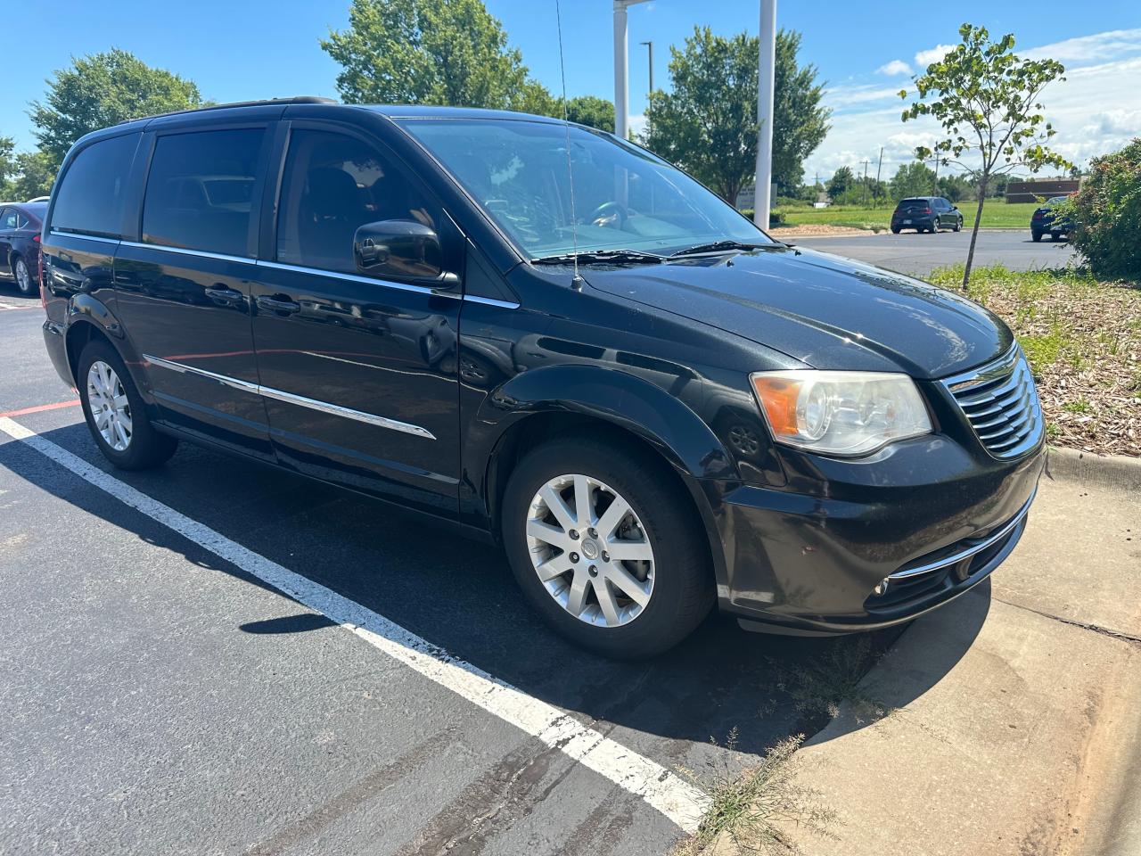 2014 Chrysler Town & Country Touring vin: 2C4RC1BG6ER198854