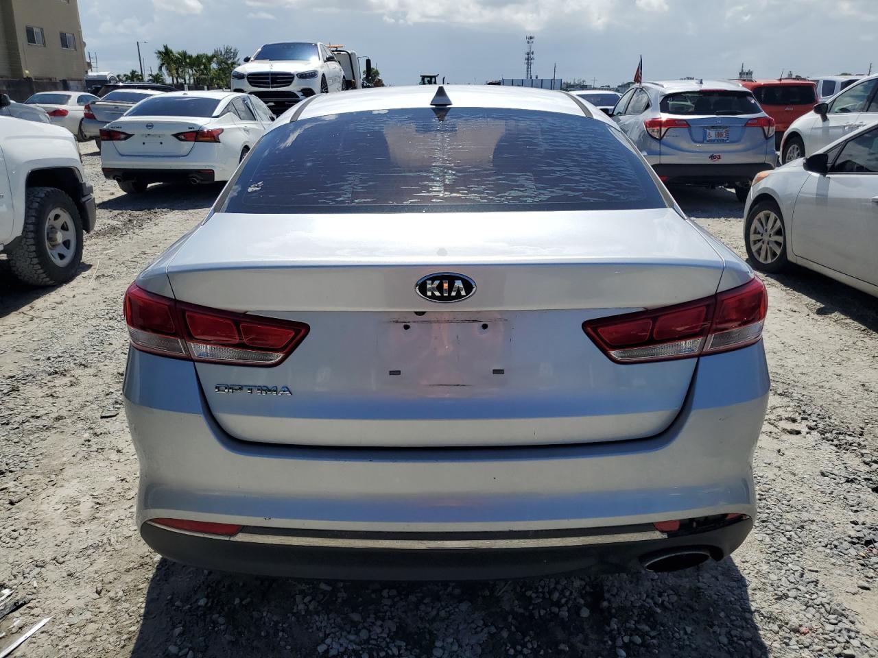 5XXGT4L37HG132878 2017 Kia Optima Lx