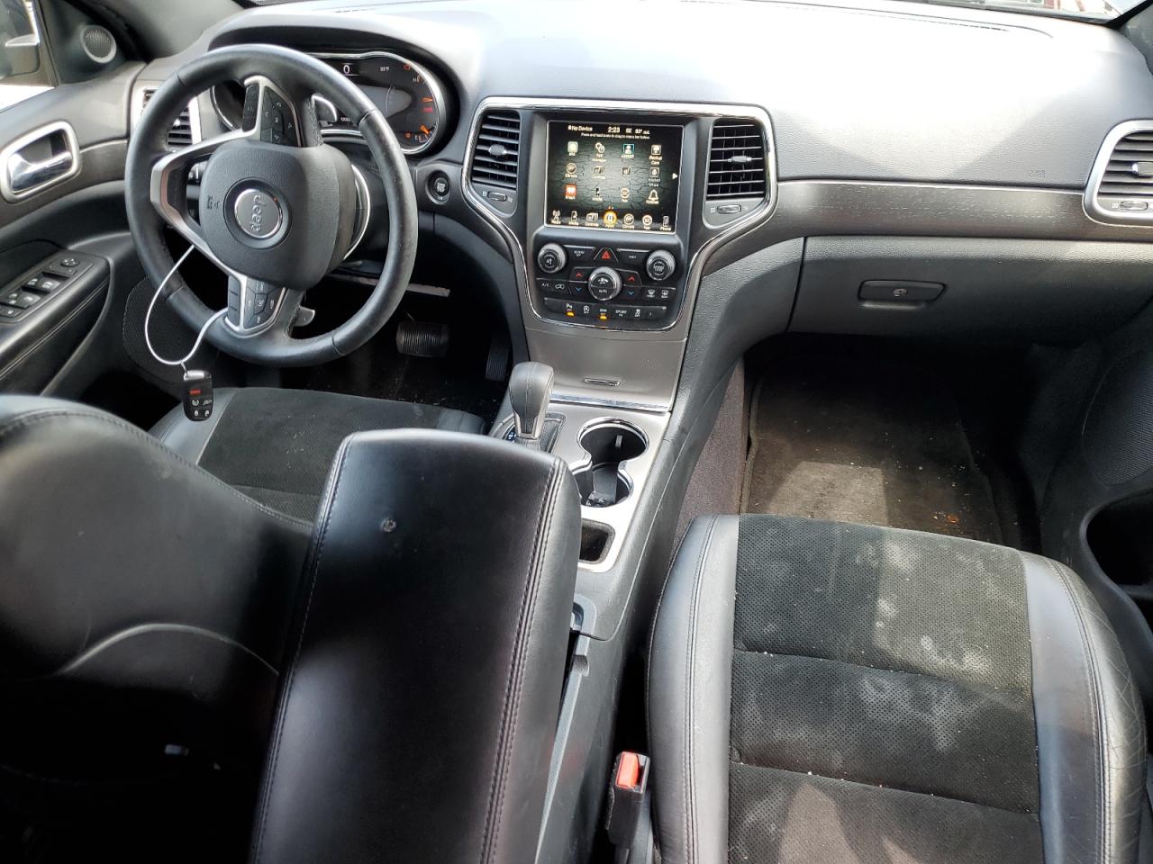 1C4RJFAG9HC704274 2017 Jeep Grand Cherokee Laredo