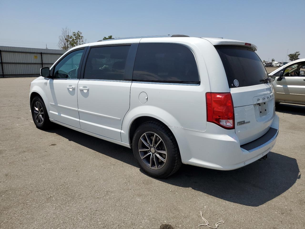 2017 Dodge Grand Caravan Sxt vin: 2C4RDGCG1HR705890