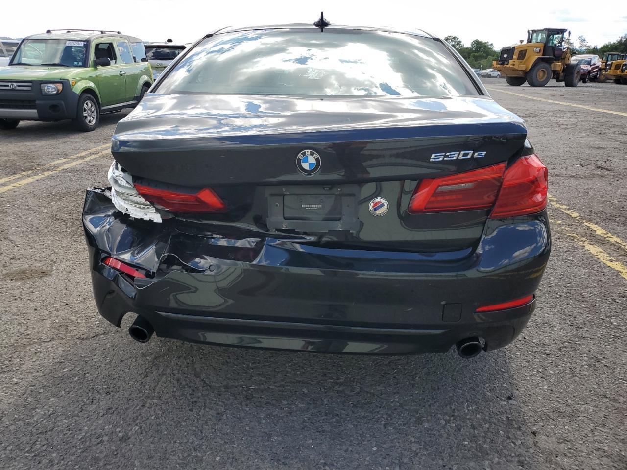 WBAJB1C53JB375010 2018 BMW 530Xe