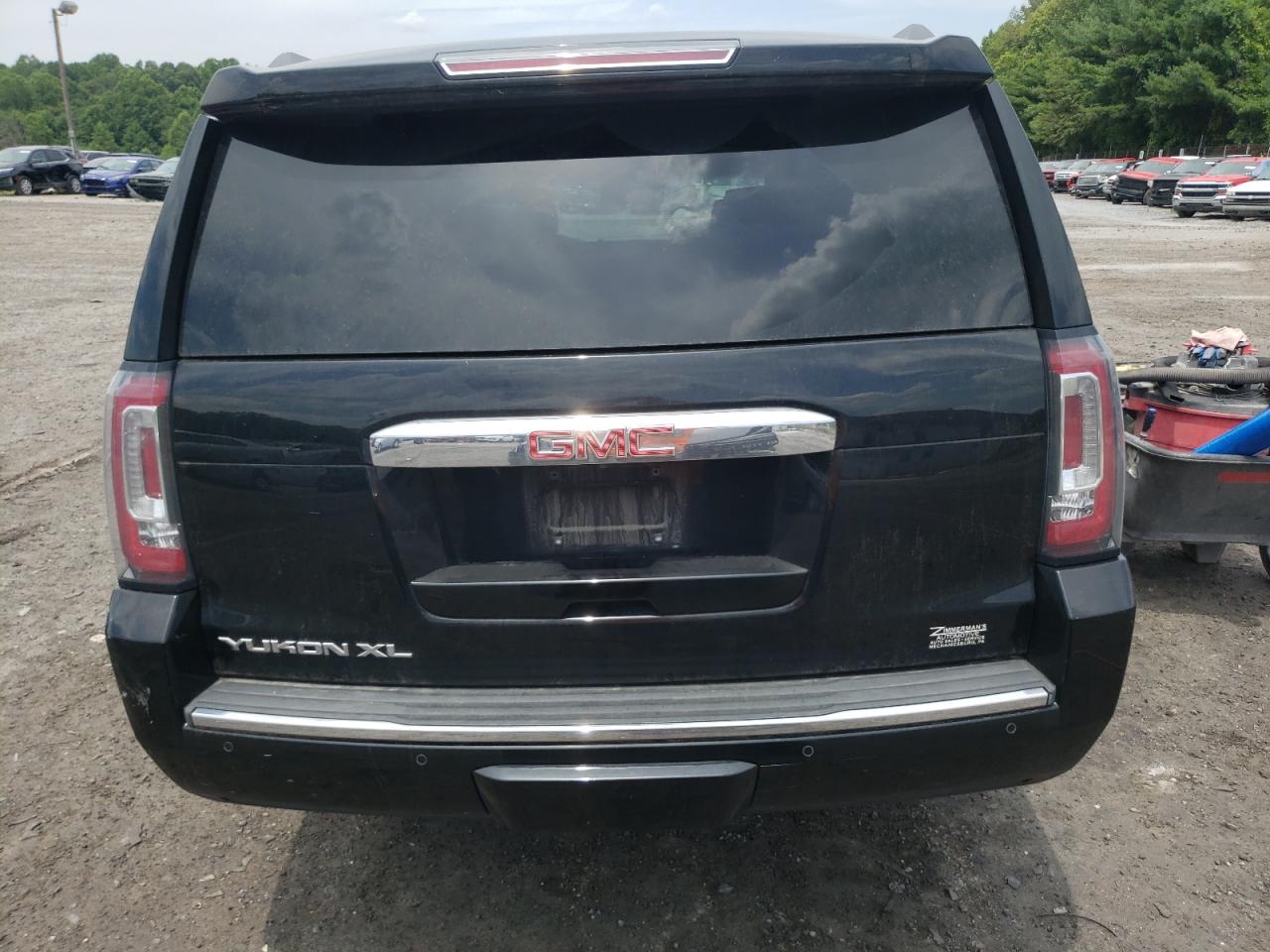 1GKS2HKJ2HR353391 2017 GMC Yukon Xl Denali