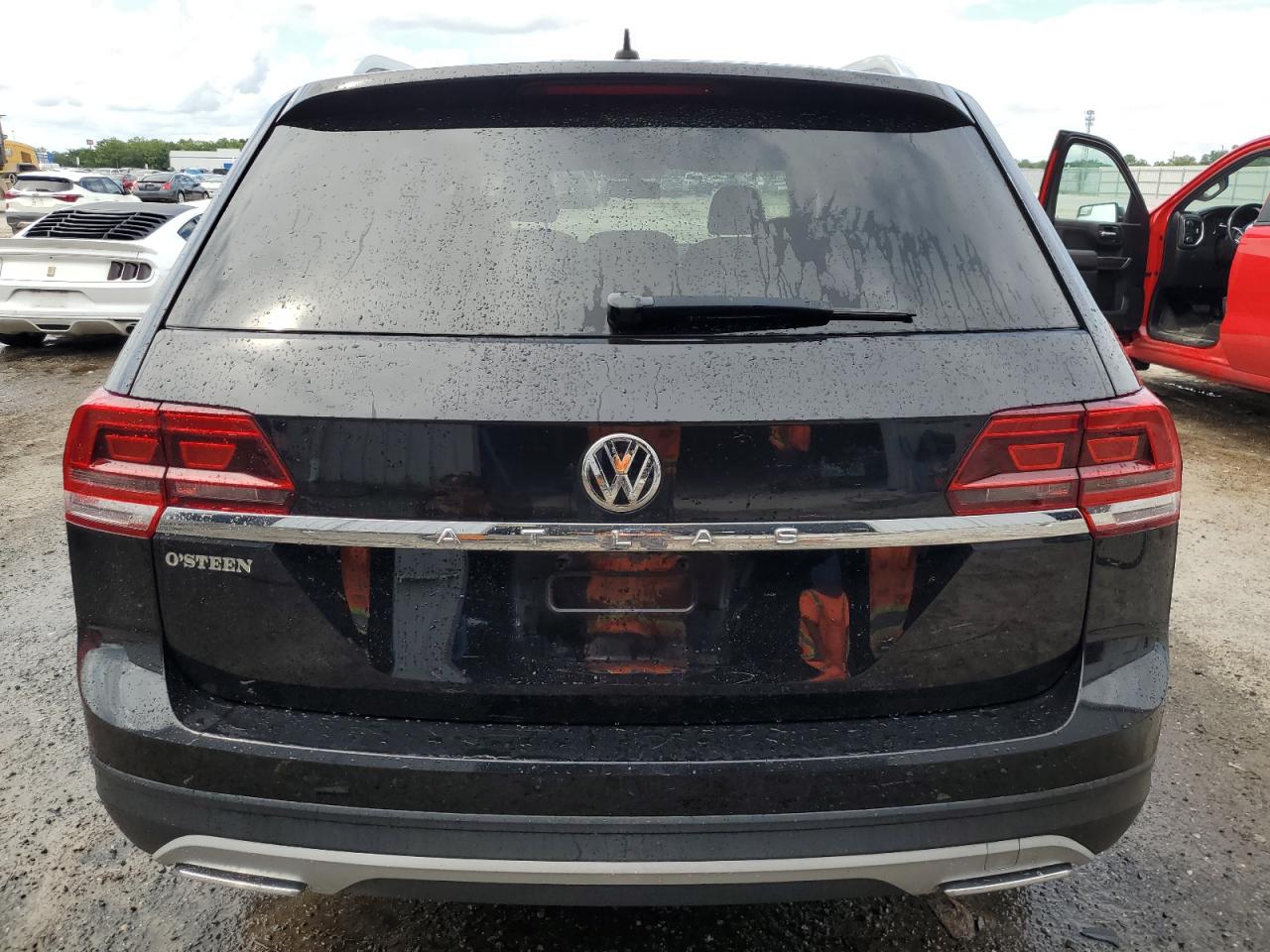 1V2AP2CA4KC588713 2019 Volkswagen Atlas S