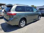 TOYOTA SIENNA LE photo